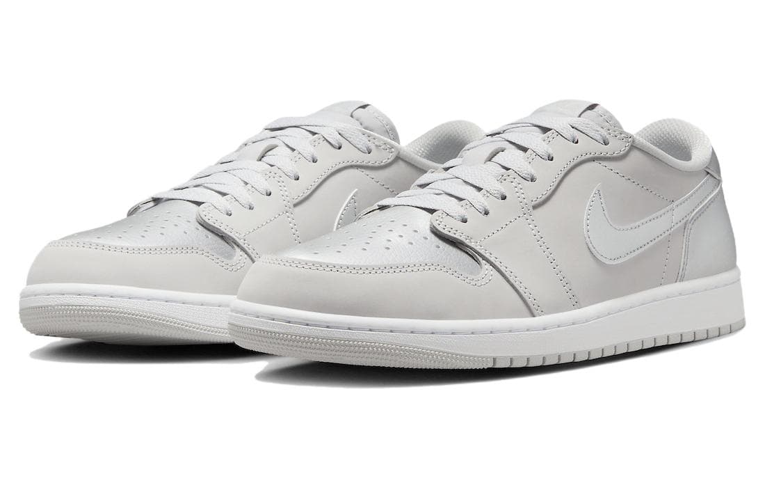 Ретро баскетбольные кроссовки Jordan Air Jordan 1 Low OG "Metallic Silver" - изображение 3