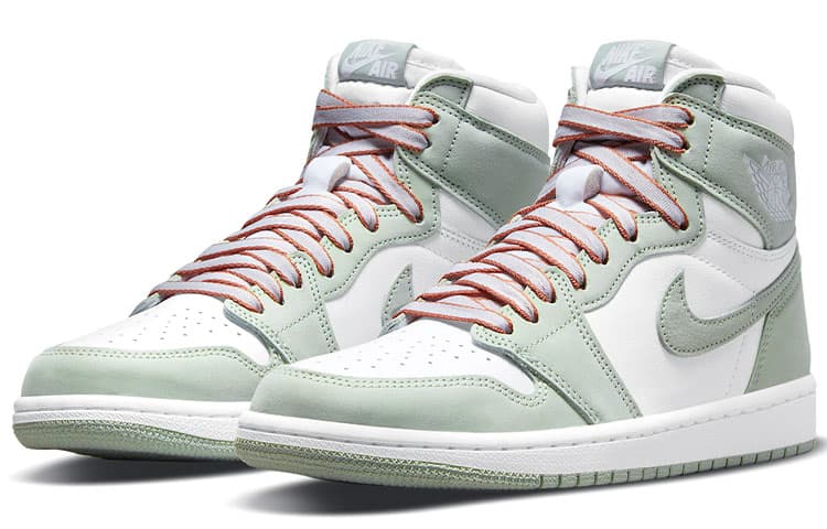 Ретро баскетбольные кроссовки Jordan Air Jordan 1 High OG "Seafoam" - изображение 3