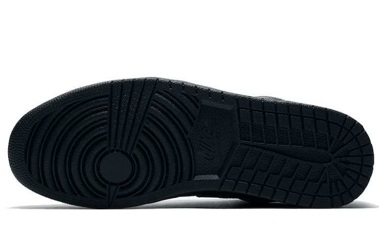 Ретро баскетбольные кроссовки Jordan Air Jordan 1 Low "Triple Black" — фото 6
