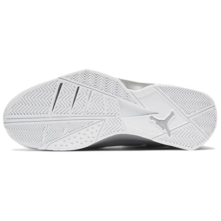 Ретро баскетбольные кроссовки Jordan True Flight - изображение 5