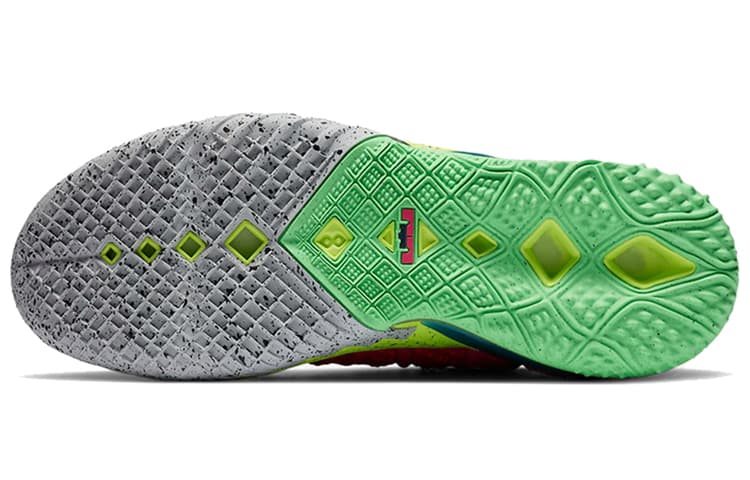 Кроссовки для баскетбола Nike Lebron 18 Low - изображение 6
