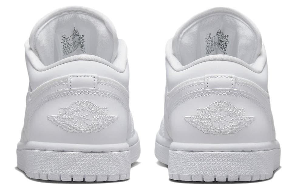 Ретро баскетбольные кроссовки Jordan Air Jordan 1 Low "Triple White" - изображение 5