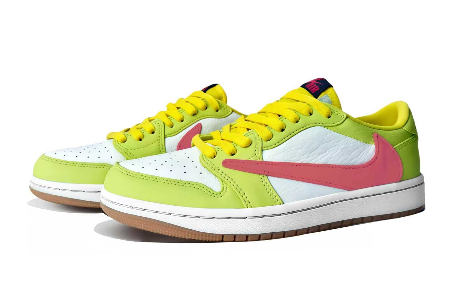 Ретро баскетбольные кроссовки Travis Scott x Air Jordan 1 Low "Light Green" - изображение 3
