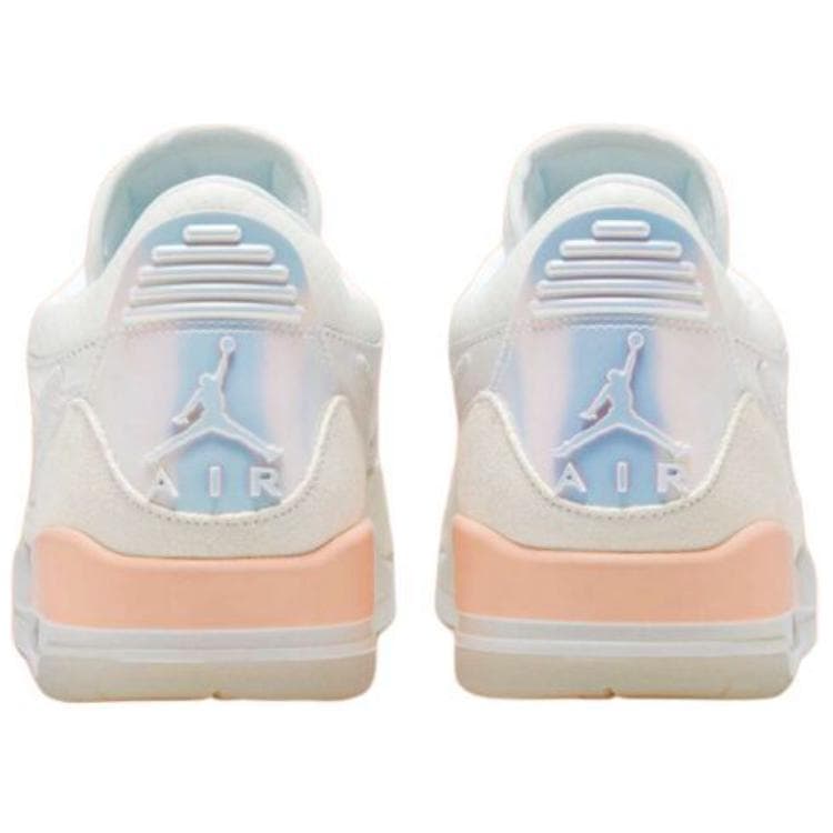 Ретро баскетбольные кроссовки Jordan Air Jordan 1 Low WMNS - изображение 5