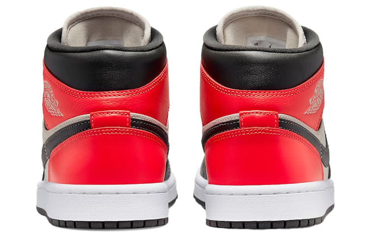 Ретро баскетбольные кроссовки Jordan Air Jordan 1 Mid SE "Newsprint" - изображение 5