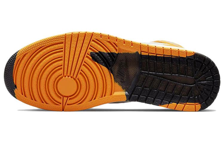 Ретро баскетбольные кроссовки Jordan Air Jordan 1 Element Gore-Tex "Light Curry" - изображение 5