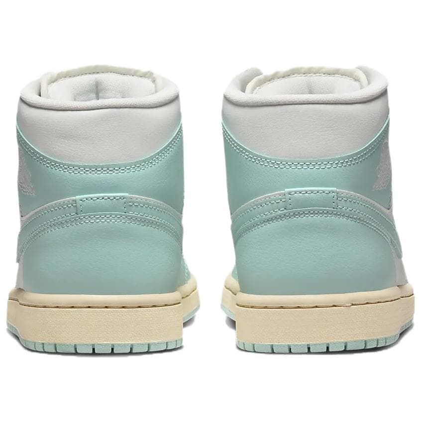 Ретро баскетбольные кроссовки Jordan Air Jordan 1 "Light Dew" — фото 5