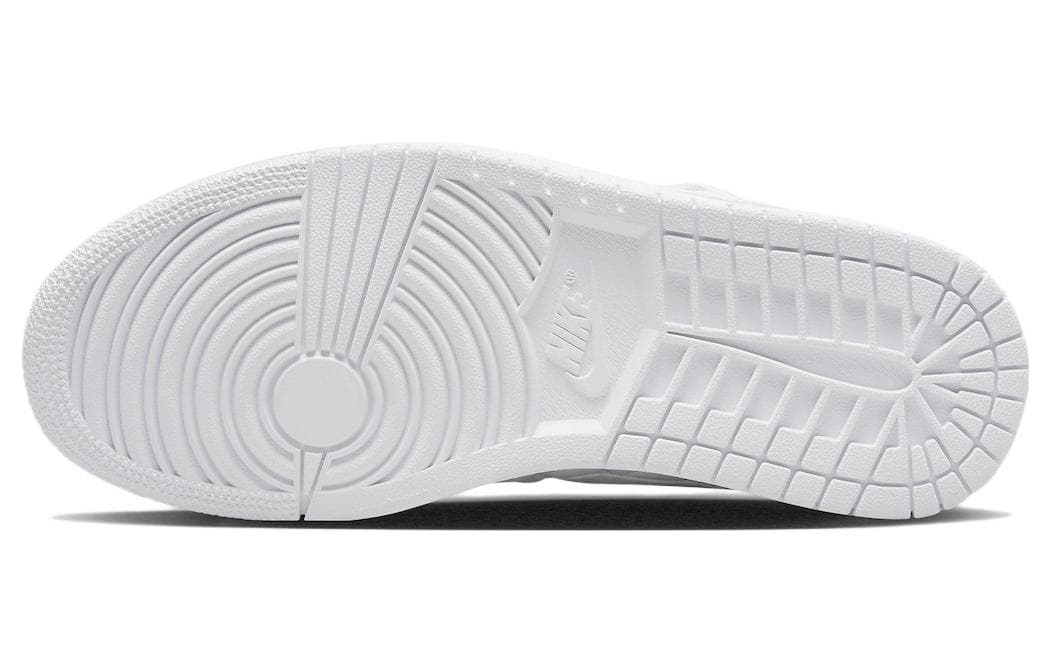 Ретро баскетбольные кроссовки Jordan Air Jordan 1 Low "Triple White" - изображение 6