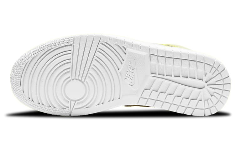 Ретро баскетбольные кроссовки Jordan Air Jordan 1 Mid LX "Opti Yellow" — фото 6