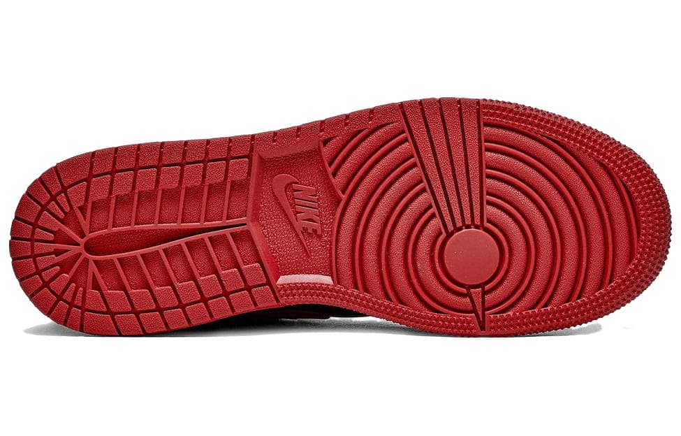 Ретро баскетбольные кроссовки Jordan Air Jordan 1 High FlyEase "Gym Red" — фото 5