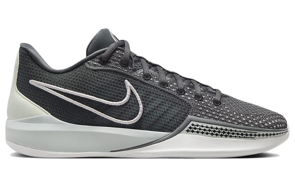 Кроссовки для баскетбола Nike Sabrina 1 - изображение 2