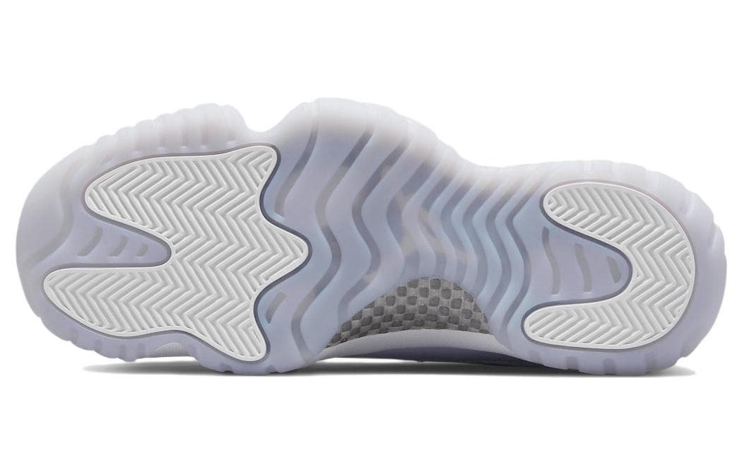 Ретро баскетбольные кроссовки Jordan Air Jordan 11 Retro Low "Pure Violet" - изображение 4