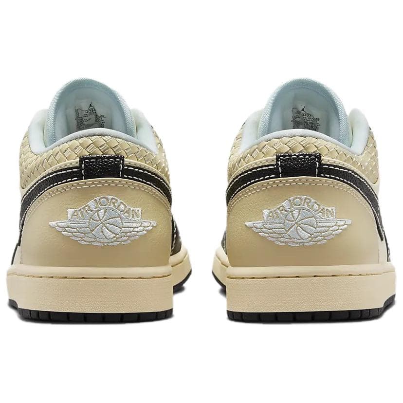 Ретро баскетбольные кроссовки Jordan Air Jordan 1 Low SE "Coconut Milk/Black" - изображение 5