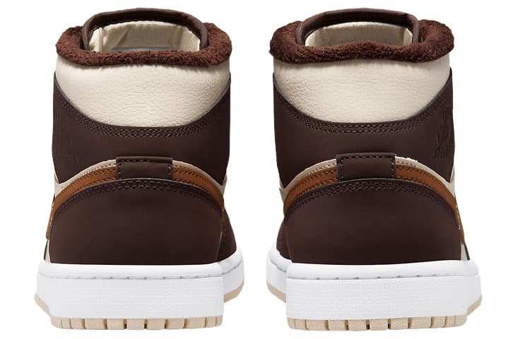 Ретро баскетбольные кроссовки Jordan Air Jordan 1 Mid SE "Cream Dark Chocolate" - изображение 5