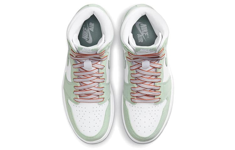 Ретро баскетбольные кроссовки Jordan Air Jordan 1 High OG "Seafoam" - изображение 4
