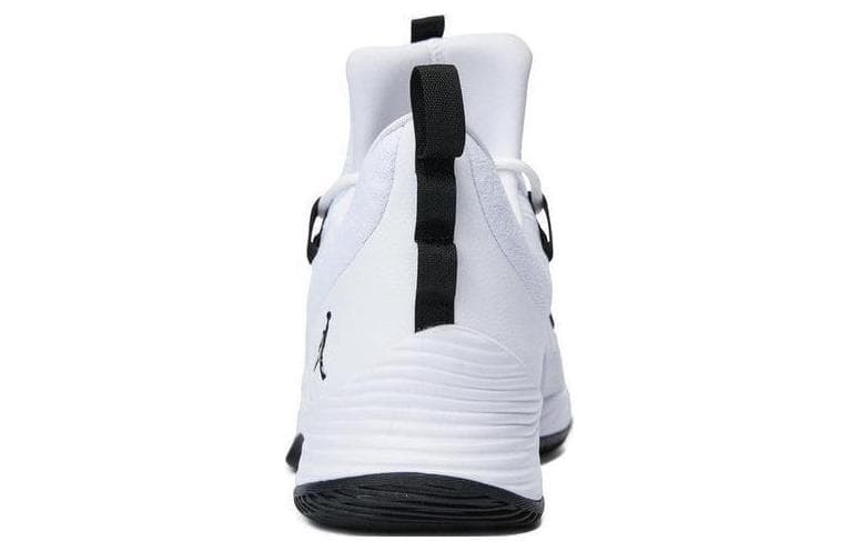 Ретро баскетбольные кроссовки Jordan Ultra Fly 2 Low White Black - изображение 4