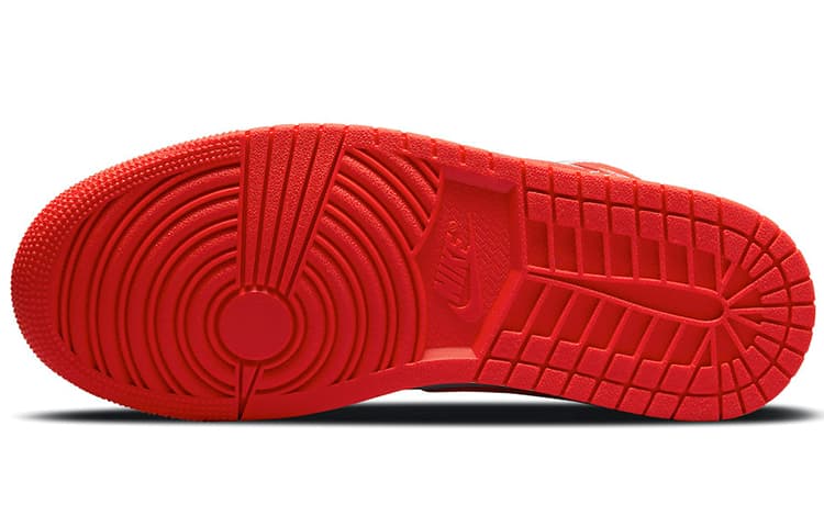 Ретро баскетбольные кроссовки Jordan Air Jordan 1 Mid Havana Red — фото 6