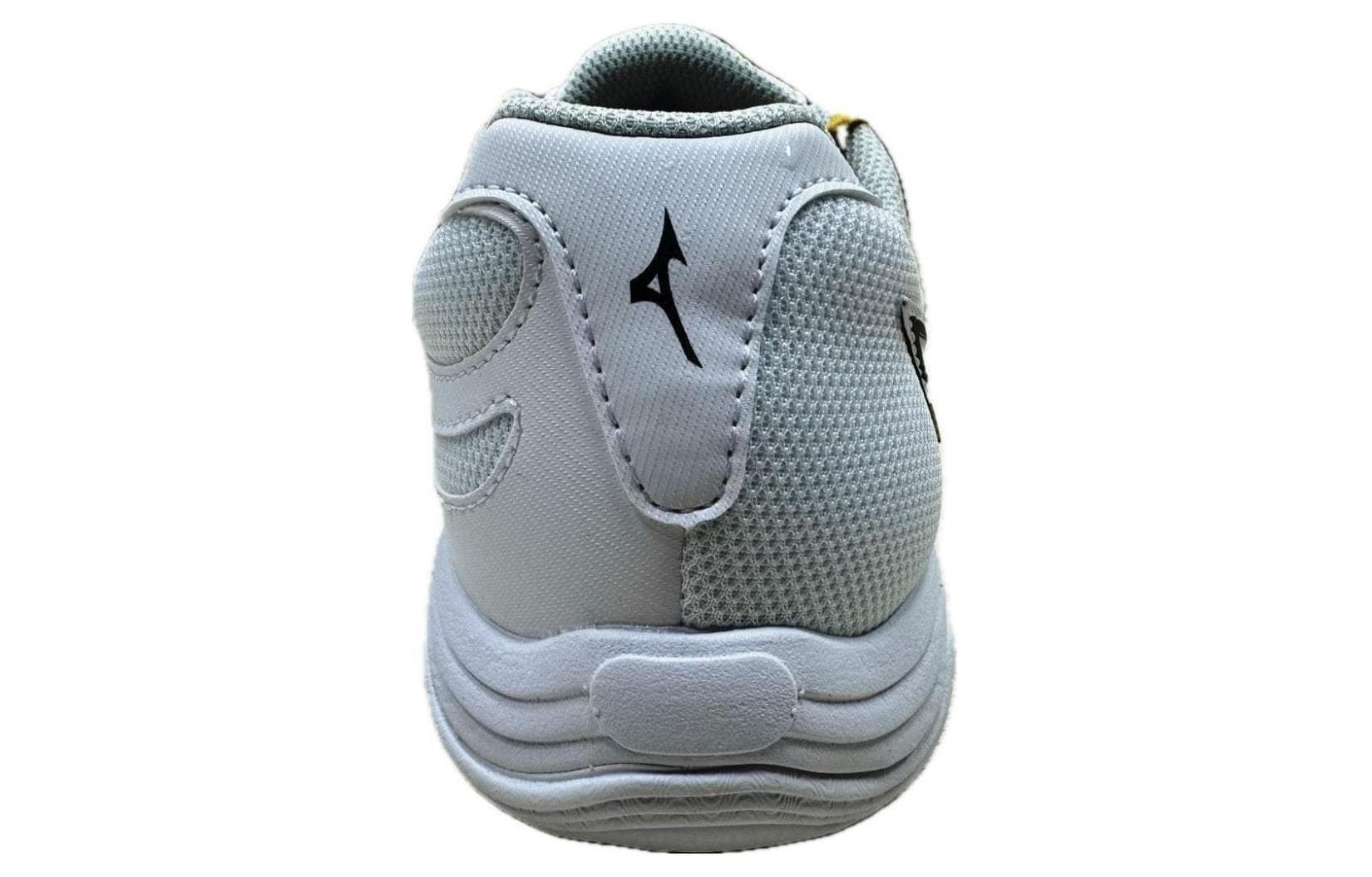 Кроссовки для спортзала Mizuno WAVE MEDAL 7 - изображение 4