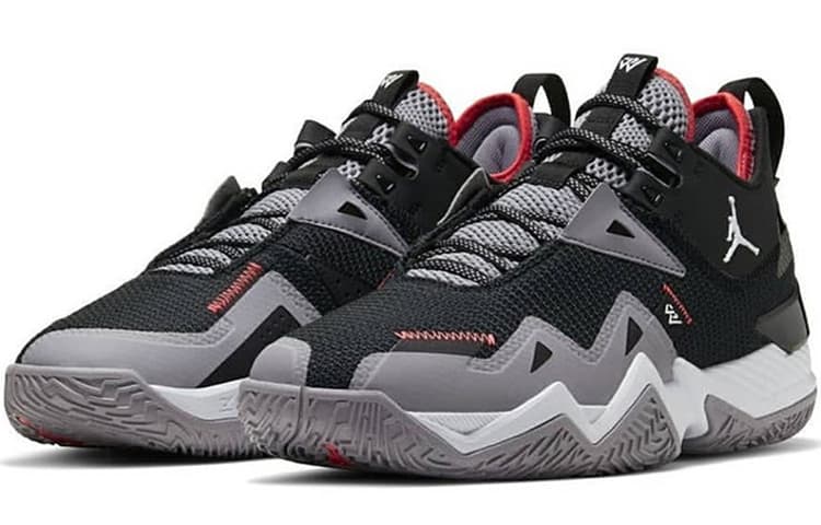 Ретро баскетбольные кроссовки Jordan One Take 1 Black - изображение 3