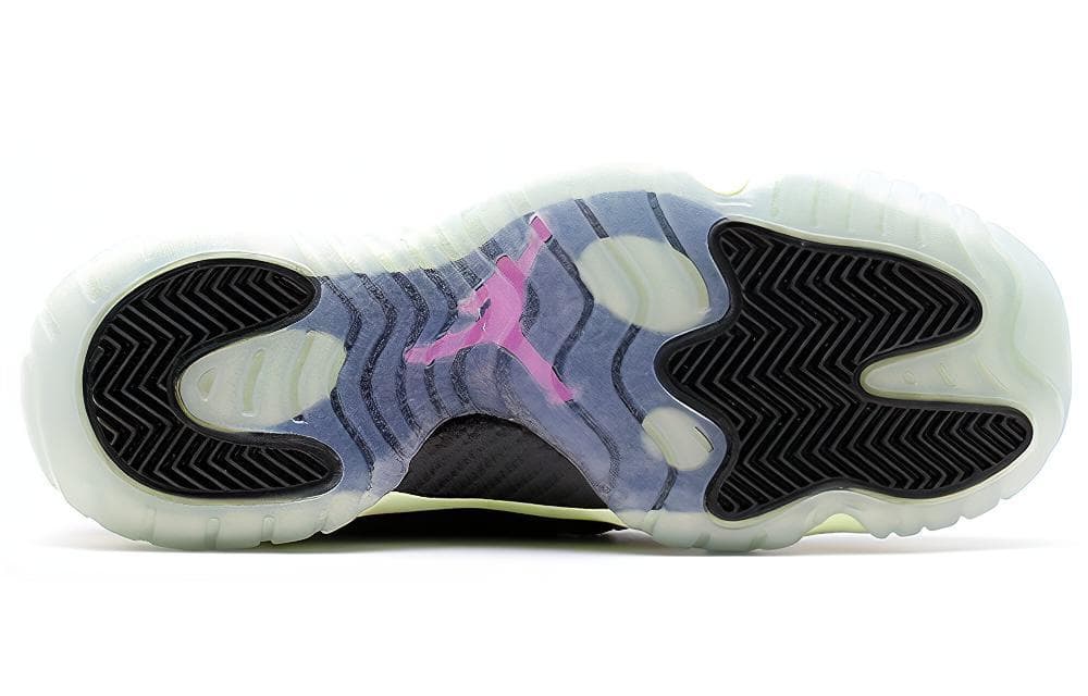 Ретро баскетбольные кроссовки Jordan Future Black Pink - изображение 5