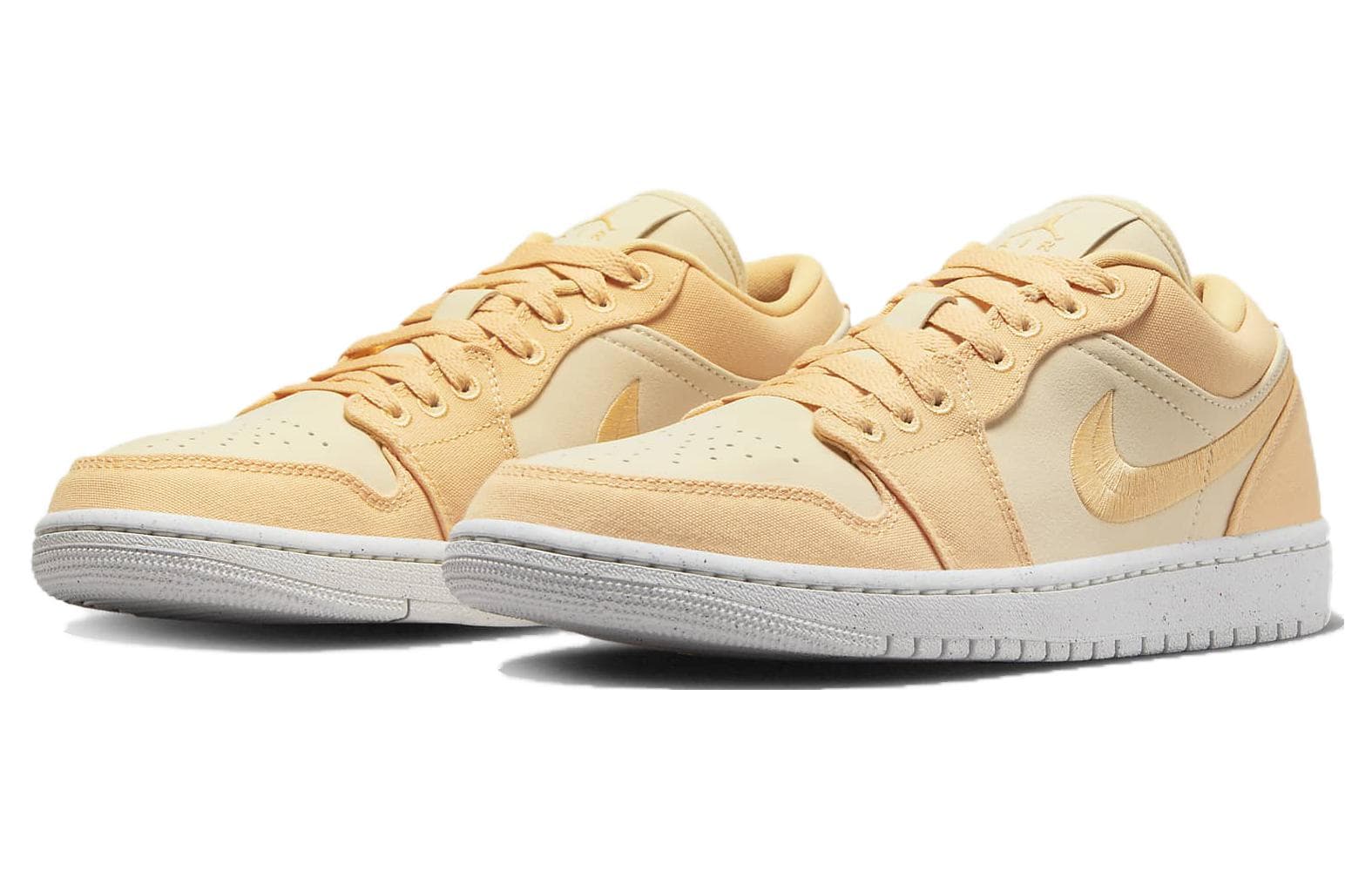 Ретро баскетбольные кроссовки Jordan Air Jordan 1 Low SE "Canvas" — фото 3
