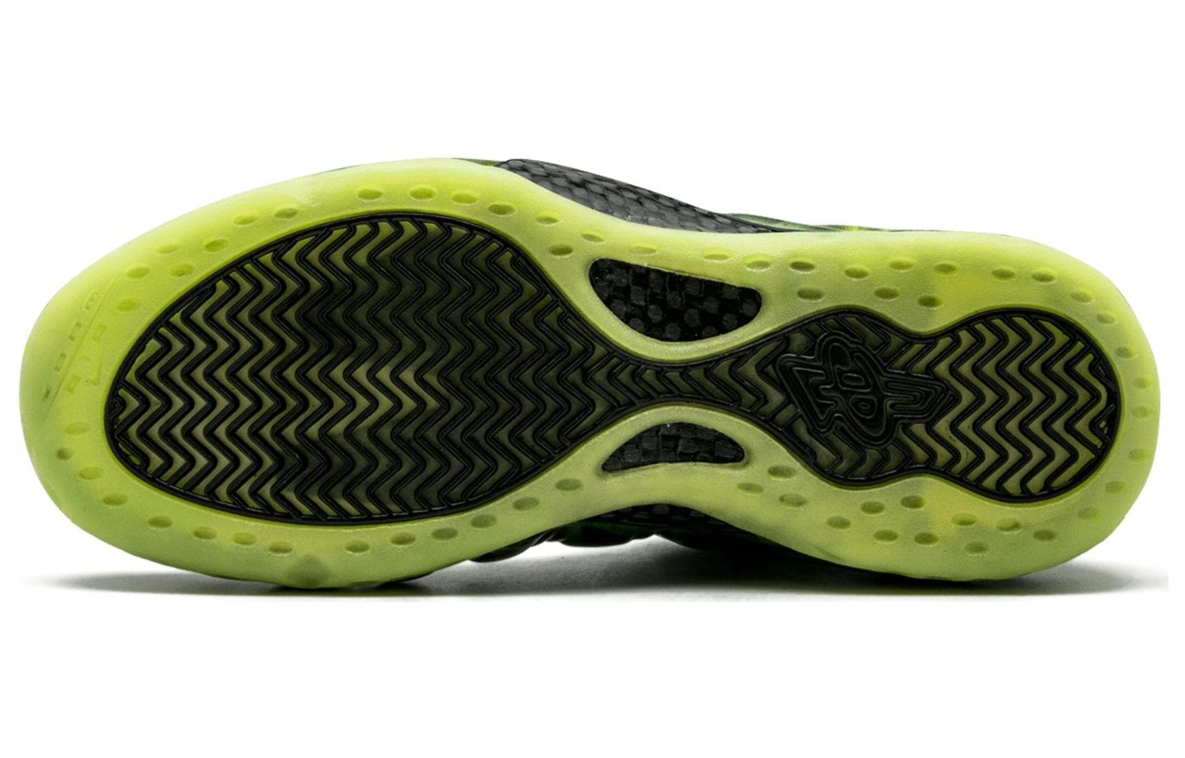 Ретро баскетбольные кроссовки Nike Foamposite One 'Paranorman' - изображение 5