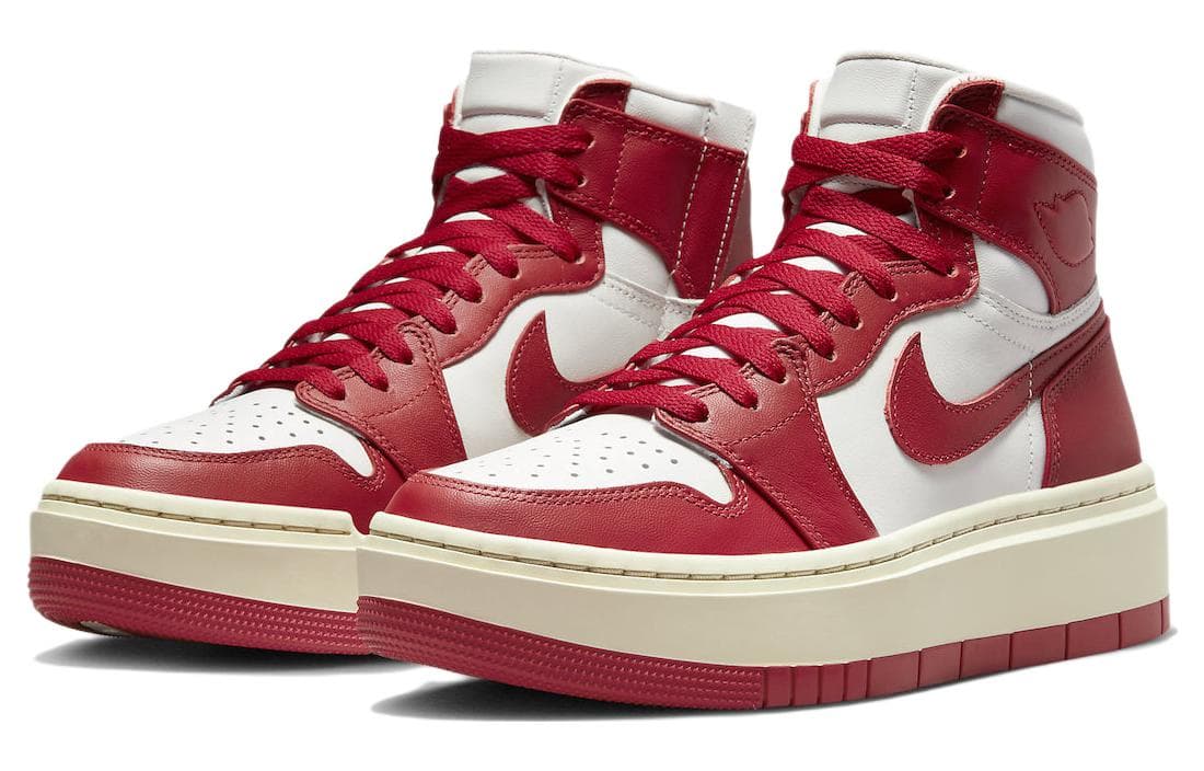 Ретро баскетбольные кроссовки Jordan Air Jordan 1 High "Varsity Red" — фото 3