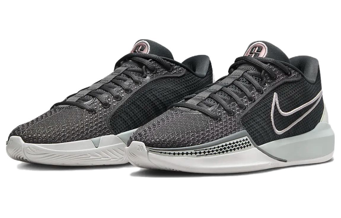 Кроссовки для баскетбола Nike Sabrina 1 - изображение 3