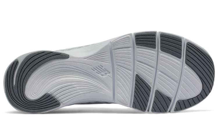 Кроссовки для спортзала New Balance 711 v2 - изображение 4