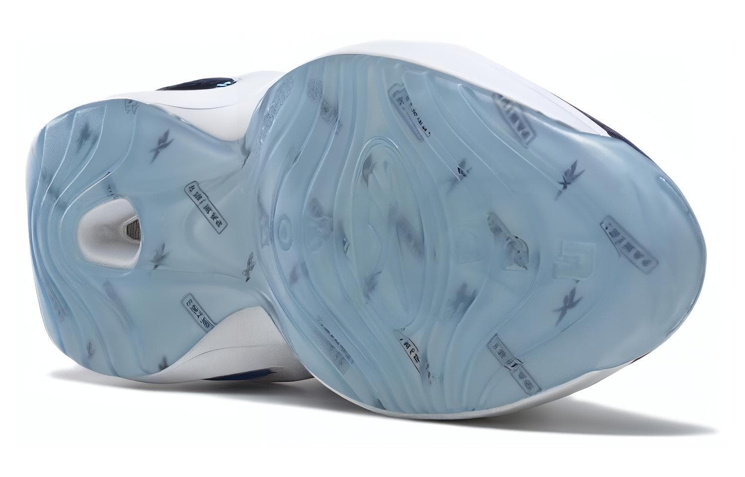 Ретро баскетбольные кроссовки Panini x Reebok Question White Blue - изображение 6