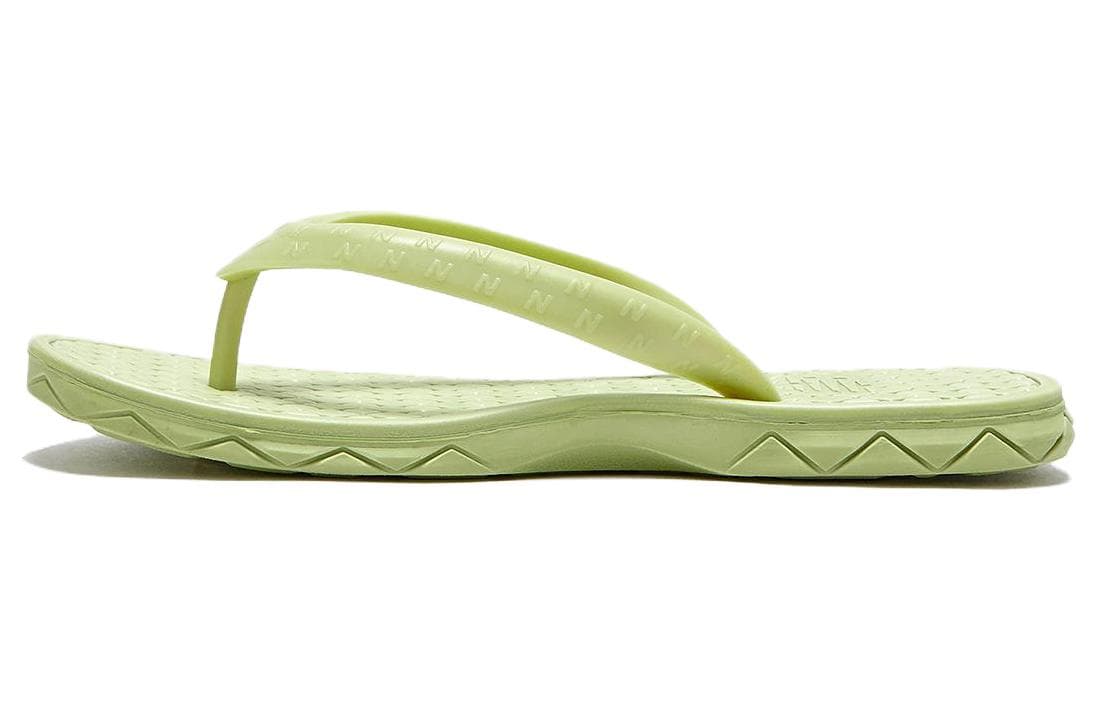 Шлёпанцы New Balance - изображение 1
