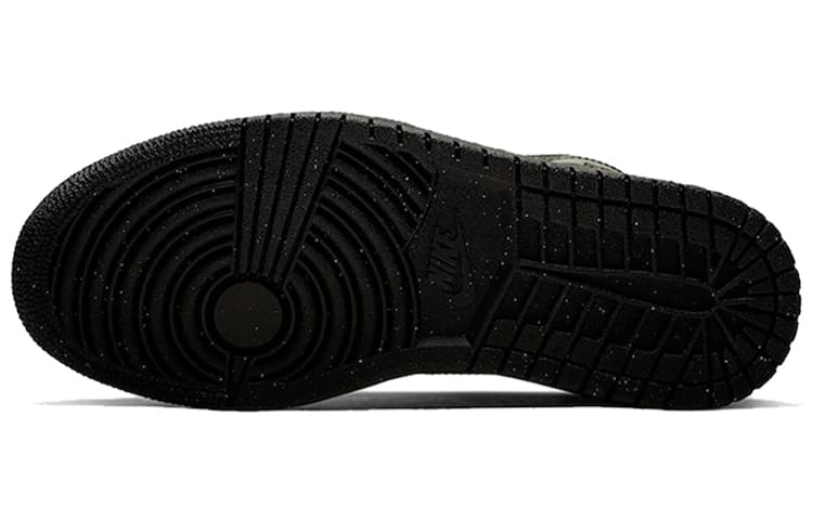 Ретро баскетбольные кроссовки Jordan Air Jordan 1 Mid Triple Black - изображение 5