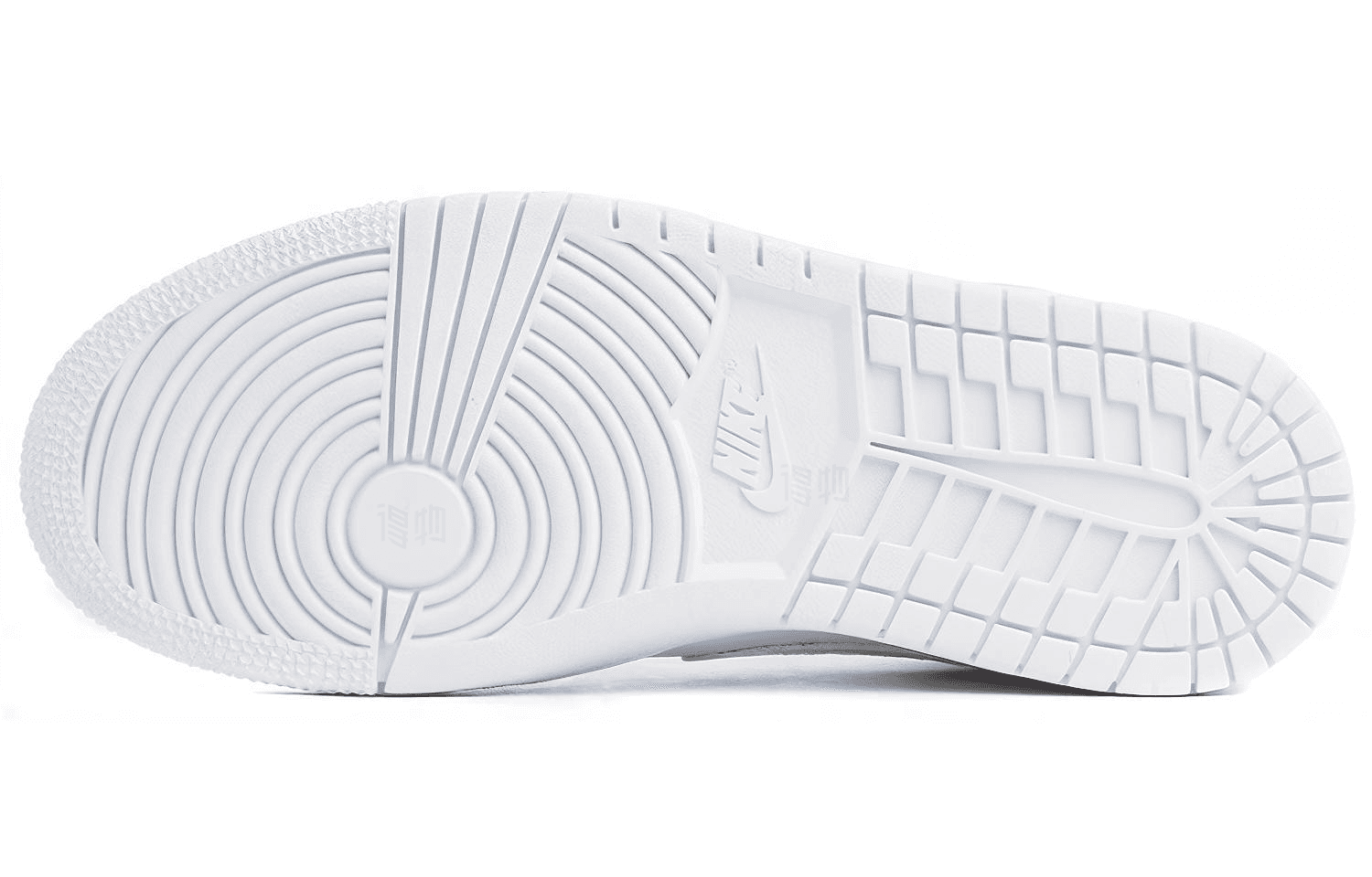 Ретро баскетбольные кроссовки Jordan Air Jordan 1 Mid White Patent — фото 5