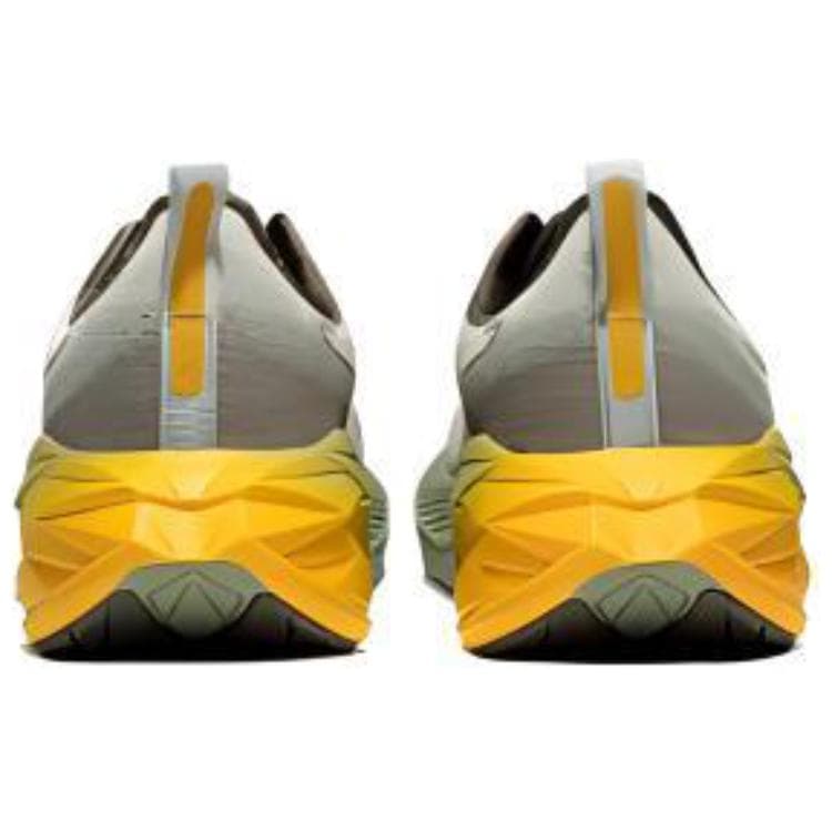 Кроссовки для бега Asics Novablast 4 - изображение 2
