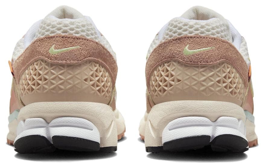 Кроссовки для бега Nike Air Zoom Vomero 5 — фото 5