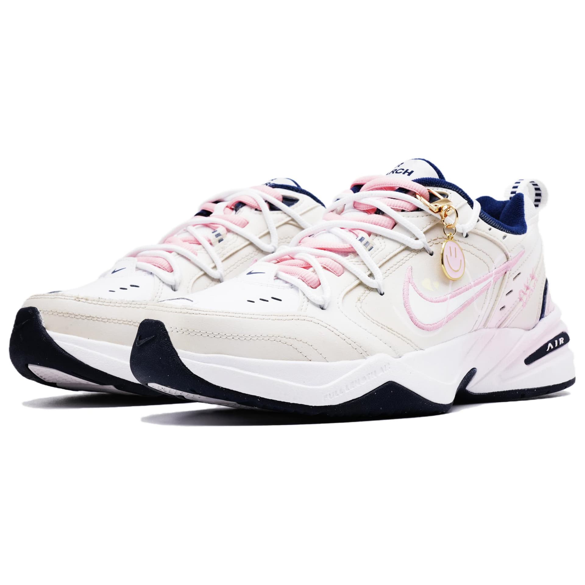 Кроссовки Nike Air Monarch 4 - изображение 3