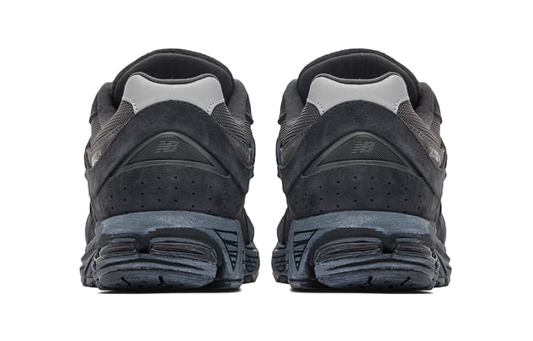 Кроссовки для бега New Balance 2002R Black - изображение 6