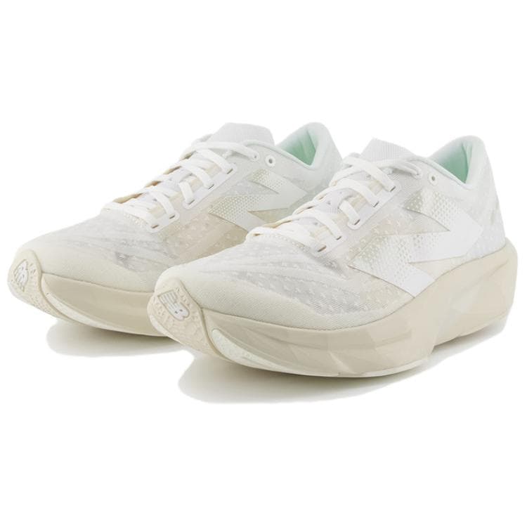 Кроссовки для бега New Balance FuelCell Rebel V4 - изображение 3