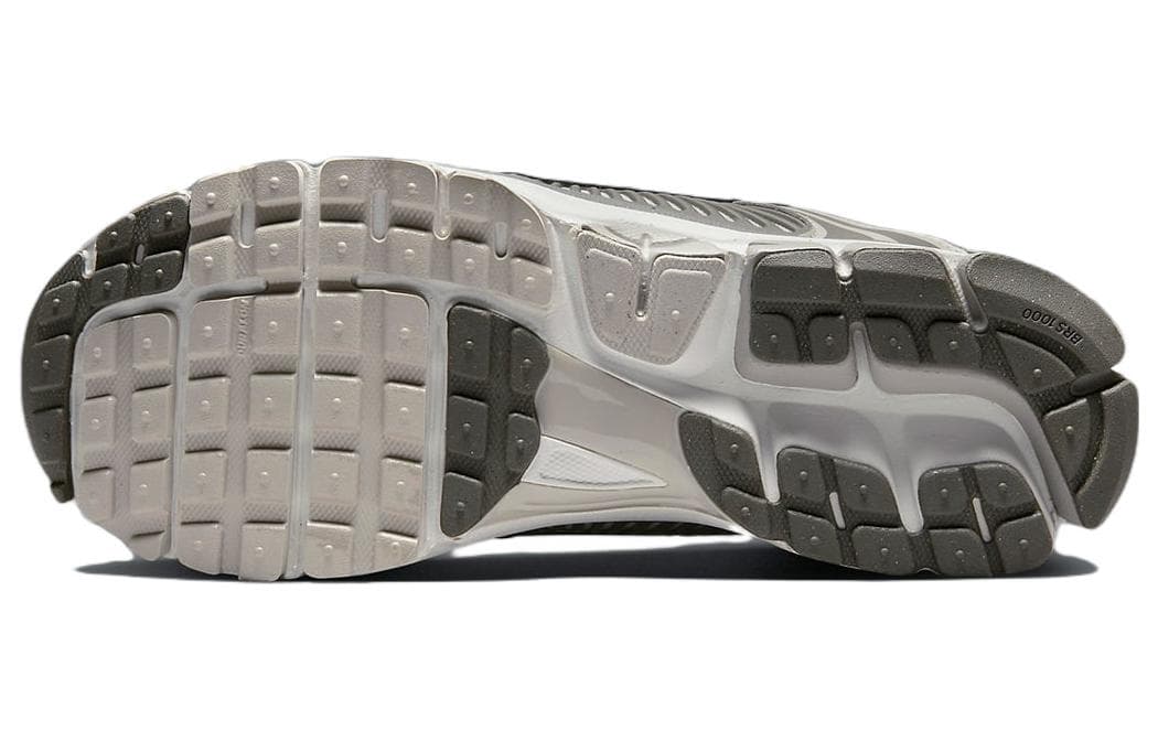Кроссовки для бега Nike Air Zoom Vomero 5 "Bone Beige" — фото 6