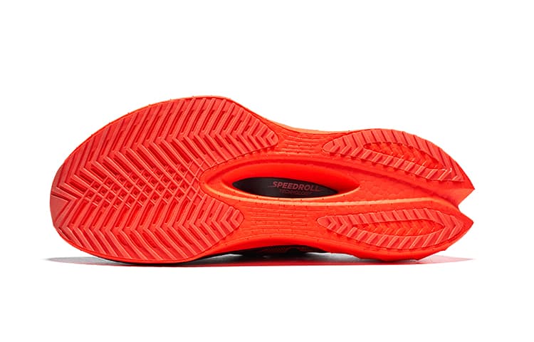 Кроссовки для бега Saucony Endorphin Pro 4 Black Red — фото 5