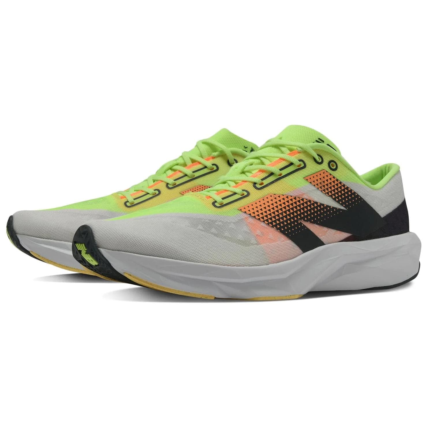 Кроссовки для бега New Balance NB FuelCell - изображение 3
