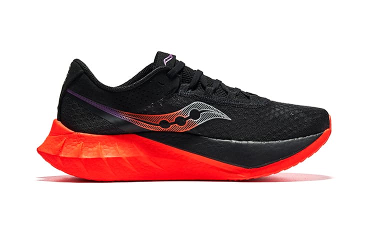 Кроссовки для бега Saucony Endorphin Pro 4 Black Red — фото 2