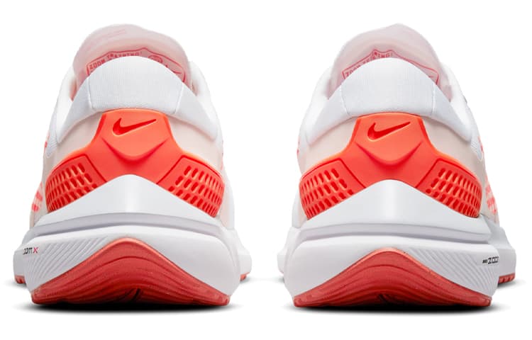 Кроссовки для бега Nike Air Zoom Vomero 15 — фото 5