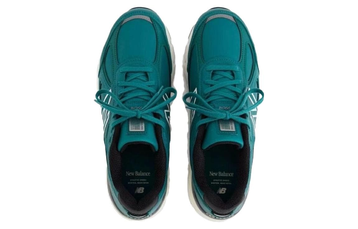 Кроссовки для бега New Balance 990 V4 Green — фото 4