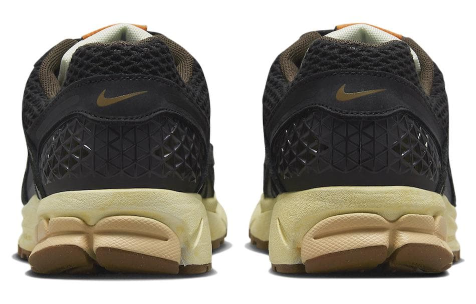Кроссовки для бега Nike Air Zoom Vomero 5 "Black Sesame" — фото 5