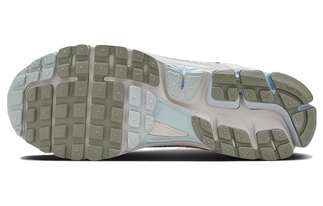 Кроссовки для бега Nike Air Zoom Vomero 5 — фото 6