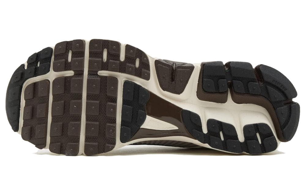 Кроссовки для бега Nike Zoom Vomero 5 WMNS "Phantom" — фото 5