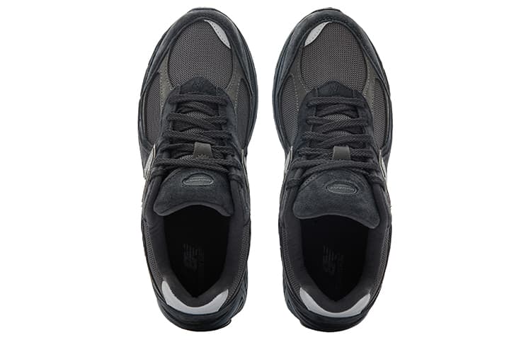 Кроссовки для бега New Balance 2002R Black - изображение 4