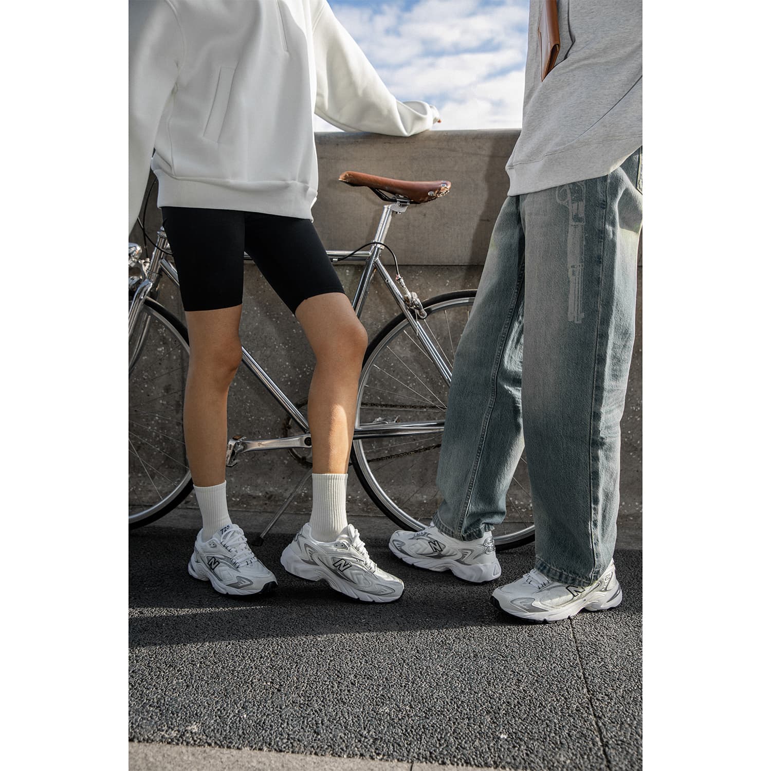 Кроссовки для бега New Balance 725 Silver White - изображение 9