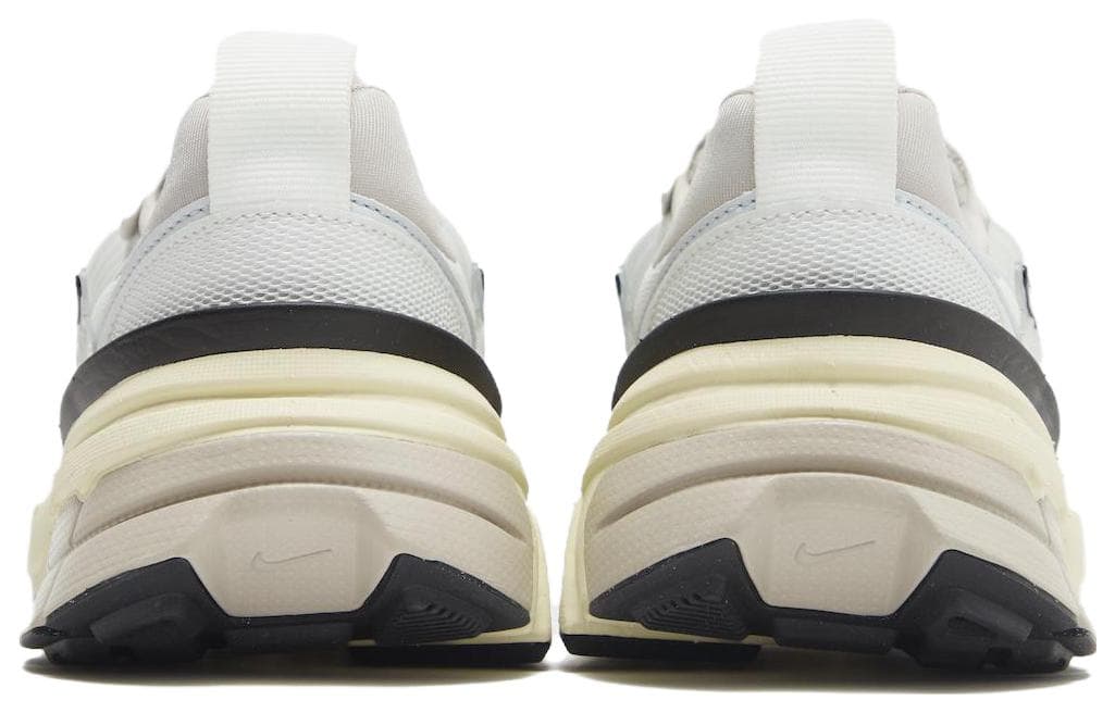 Кроссовки для бега Nike V2K Run Runtekk "Summit White Metallic Silver" - изображение 4